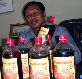 Gudang Sirup Madu & Beras Kencur Palsu Digerebek
